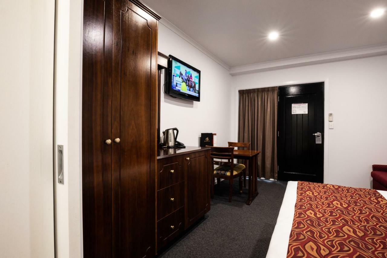 Hotel Settlers Biloela Exterior photo