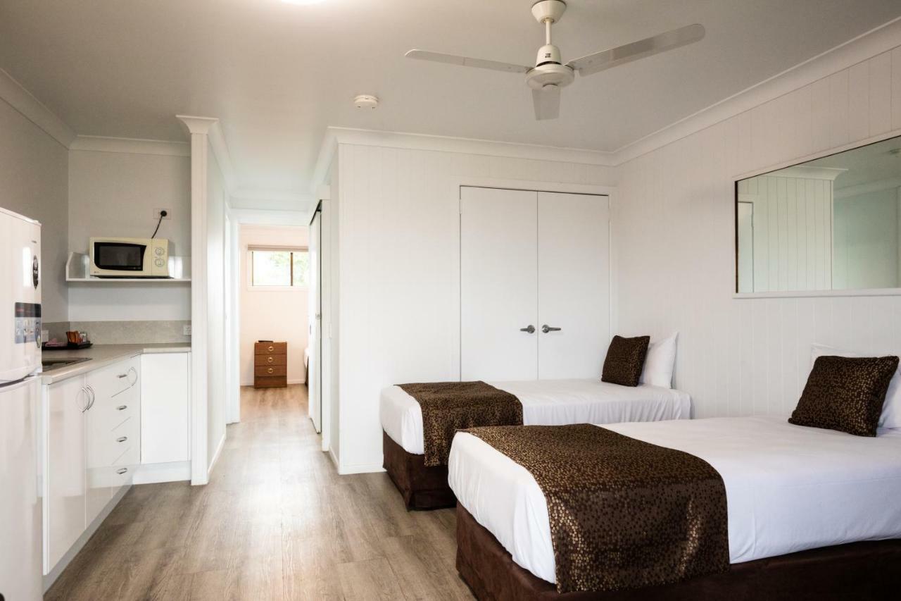 Hotel Settlers Biloela Exterior photo